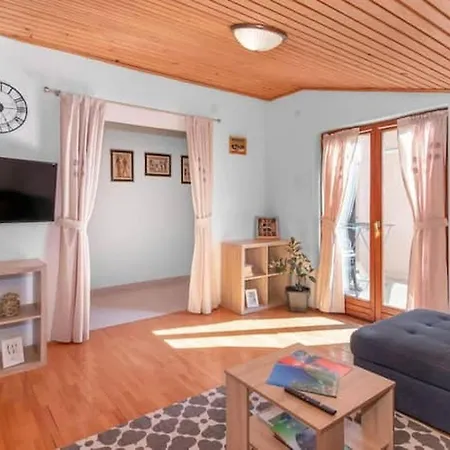 Kate Apartment Novi Vinodolski